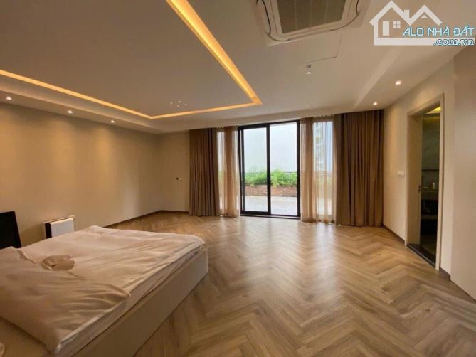 Bán nhà ngọc thụy 4 tầng  xây trên diện tích 313m2  biệt thự sân vườn, đường ô tô tránh - 14