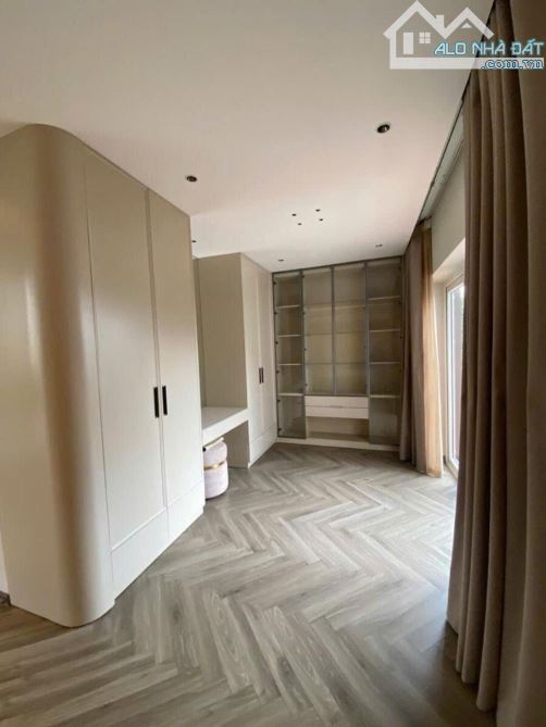 Bán nhà ngọc thụy 4 tầng  xây trên diện tích 313m2  biệt thự sân vườn, đường ô tô tránh - 16