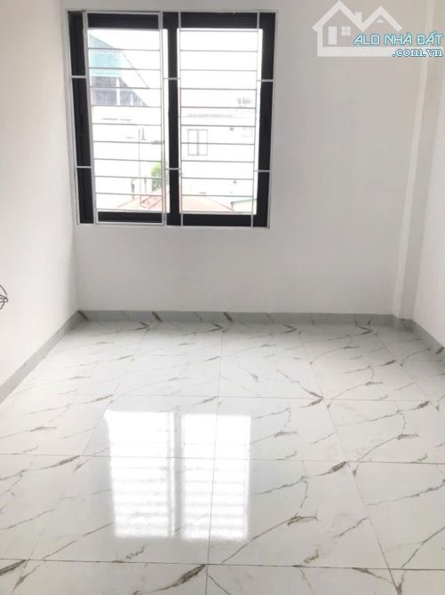 Bán nhà  Ngũ Hiệp - Tứ Hiệp mới koong VF3 đỗ cổng giá đầu tư 5.15 tỷ - 2