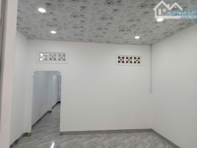 3712 - Bán Nhà Trương Thị Hoa Q12, CHỈ 4.4 Tỷ, SHR A4, Hẻm Xe Hơi, Vị Trí Vàng - 2