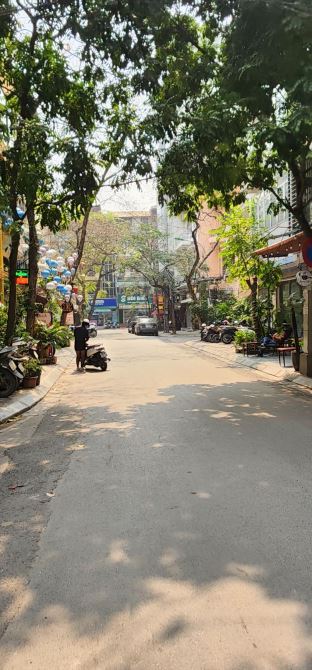 BÁN NHÀ MẶT NGÕ NGUYÊN HỒNG,60M2 x 6 TẦNG, THANG MÁY,OTO VỈA HÈ,KINH DOANH SẦM UẤT. - 2