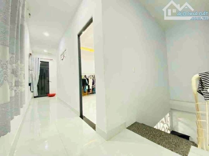 NHÀ ĐẸP CÙ CHÍNH LAN GIÁ SỐC SỎ HỮU  NGAY HÔM NAY  SÂN RỘNG ĐỂ XE - 2