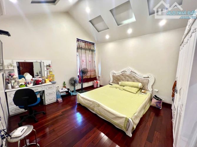 CỰC HIẾM-  BIỆT THỰ- DIỆN TÍCH RỘNG- GIÁ TỐT- ĐƯỜNG OTO TRÁNH- KINH DOANH SẦM UẤT- NỞ HẬU - 2