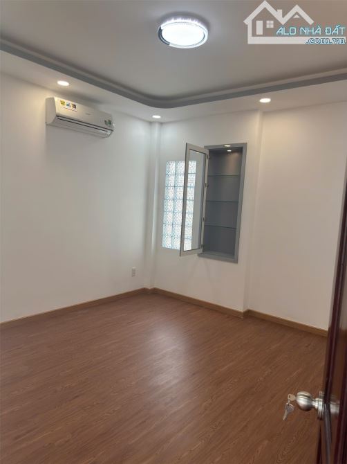 ** Bán nhà HXH đường Trường Chinh, P12, Tân Bình, 5 tầng - 11,818 tỷ - 2