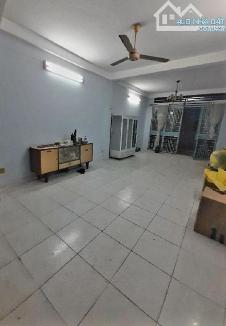 Bán nhà CXPL D gần Metro Bình Phú ( 4X23 ) 3 tầng đúc lề đường 3m giá 11,1 tỷ. - 2