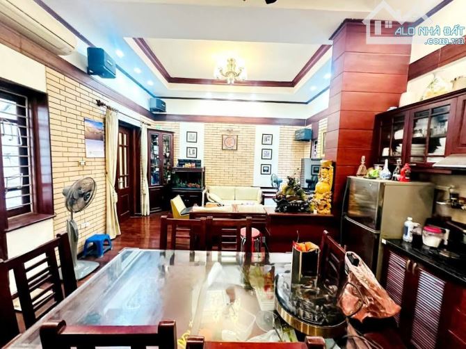 Bán nhà Nguyễn Trãi 71m 4 tầng mặt tiền 5.8m lô góc giá 10.5 tỷ . - 2