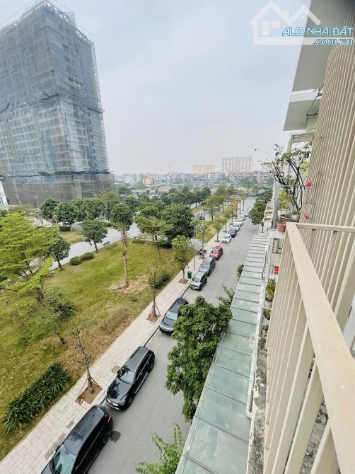 Bán căn LIỀN KỀ KHAI SƠN HILL - 90m 6tầng thô -  giá chỉ 25tỷ3 view công viên, trường học. - 2