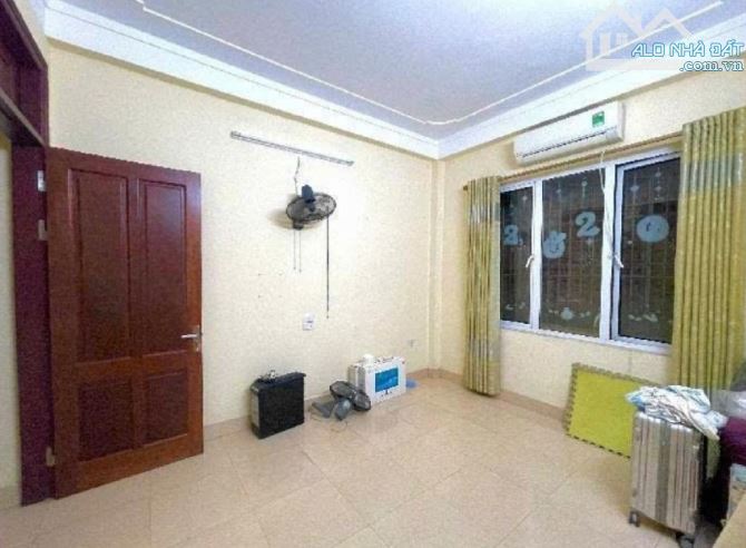 + NHÀ ĐẸP Ỷ LA DƯƠNG NỘI _ 46M2 ×5 TẦNG _DÂN XÂY  + VỊ TRÍ   ngõ nông , thông _ gần chợ dâ - 2