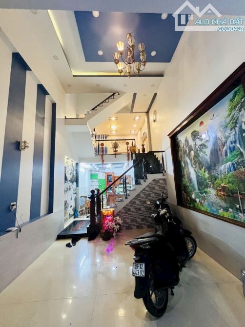 🌟 7.6 tỷ 🌟 HXH - KHU PHÂN LÔ NHÀ CỰC ĐẸP - 5 TẦNG - 3 BƯỚC QUA VẠN PHÚC CITY - 2