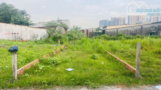 ĐẤT- HÀNG XÓM VINHOME GRAND PARK- P.LONG THẠNH MỸ-TPTĐ. DIỆN TÍCH:59M2, CHỈ 3TỶ 350.(BỚT L - 2