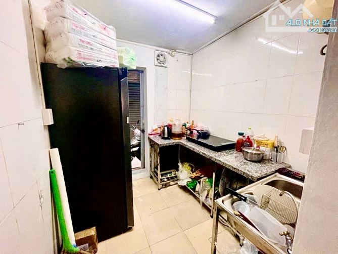 Bán nhà tập thể tầng một kinh doanh ô tô đỗ cửa - 2