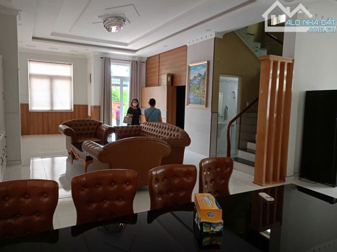 BÁN BIỆT THỰ 1 TRỆT 2 LẦU – KHU ĐỒI 2 – PHƯỜNG 10 TP. VŨNG TÀU – 🌟247M2 CHỈ 17 TỶ - 2