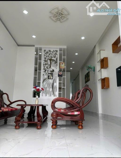 Chủ thua gà cần bán nhanh căn nhà ở 211m2 sổ hồng riêng giá 600tr ở An Hoà Trảng Bàng - 2