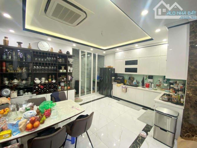PHỐ CHÙA HÀ. CẦU GIẤY. HÀ NỘI. 50 M2. 2 THOÁNG TRƯỚC SAU. VỈA HÈ KINH DOANH. GIÁ 29 TỶ. - 2