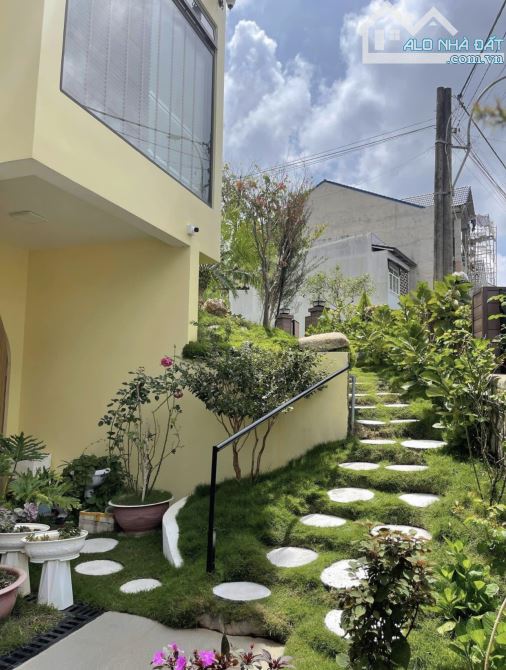 Biệt thự sân vườn 2MT KQH An Sơn -277m2- nội thất cao cấp giá 24 tỷ. - 2