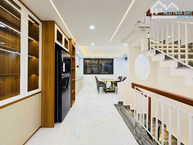 💥 Nhà đẹp hiếm có! Bán nhà Nguyễn Thị Minh Khai 51m² – 4PN – 3 tầng – 6.8 tỷ! - 2