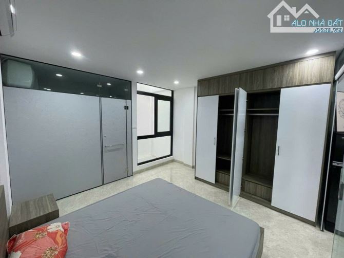 Căn hộ 1k1 full đồ - mặt phố Khâm Thiên - Đống Đa - ô tô đỗ cửa - 7 triệu/tháng - 2