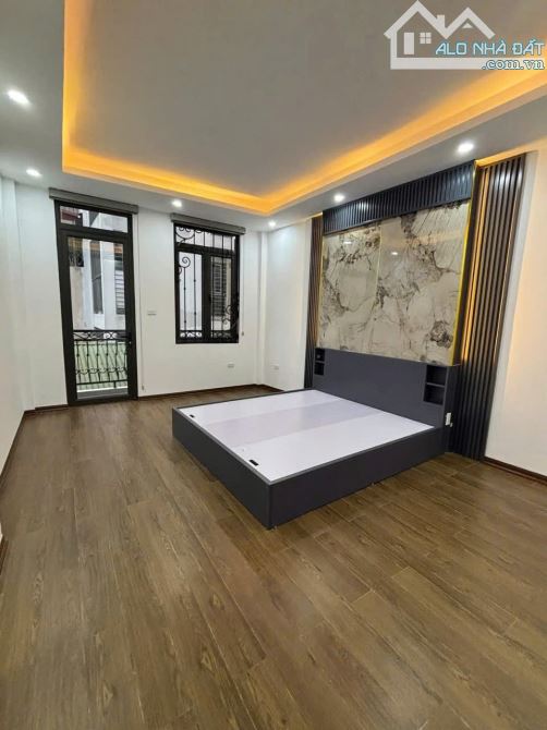 Nhà Tân Mai – Phân Lô – Kinh Doanh – 30m 5 tầng – 20m Ra Phố - Full Tiện Ích, 6,2 Tỷ. - 2