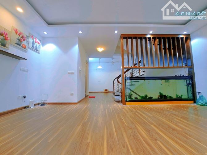 Phân lô Yên Lãng -50M2- 6 Tầng- Thang máy Ô tô-kinh doanh đang cho thuê 40tr/th-2 mặt ngõ - 2