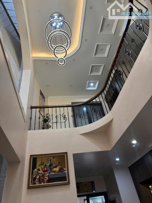Bán nhà 4 tầng thang máy mặt phố Khu Đông Nam Cường, TP HD, 118m2, 4 ngủ, 5 vs cực đẹp - 2