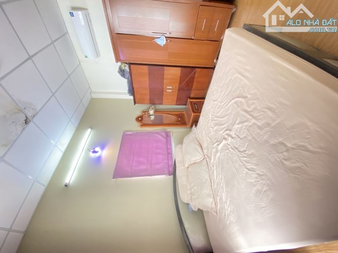 BÁN NHÀ GẦN ĐH CÔNG NGHIỆP 4 - KHU SIÊU TIỆN ÍCH PHƯỜNG 7 - 79M2; 2TẦNG LẦU - HÀNG HIẾM - 2