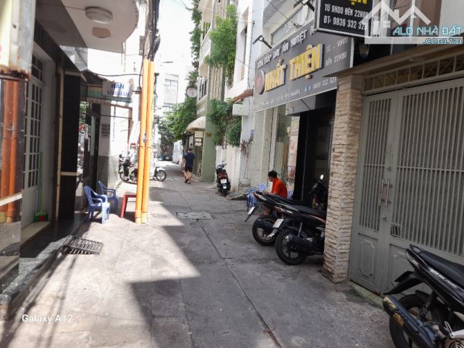 nhà 4 tầng Trần Huy Liệu Phú Nhuận- 33,5 m2- 8,3 tỷ - 8