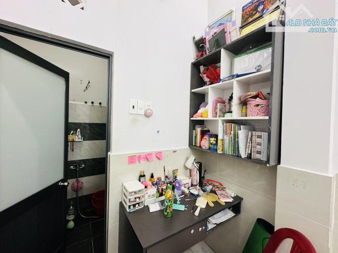 Bán nhà 2 tầng hẻm xe máy cách biển 900m tại Nha Trang - 3