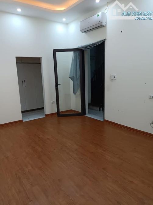 Chính chủ cần bán nhà phố Xã Đàn, 20m ra phố, ở thoáng, ngõ rộng DT 30m2 4T MT 6m giá 5ty8 - 3
