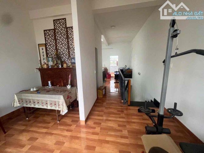NHÀ MẶT TIỀN LÂM NHĨ 3 TẦNG DT 90M2 NGANG 5 MỚI ĐẸP GẦN BXE GIÁ CHỈ 6.9 tỷ - 3
