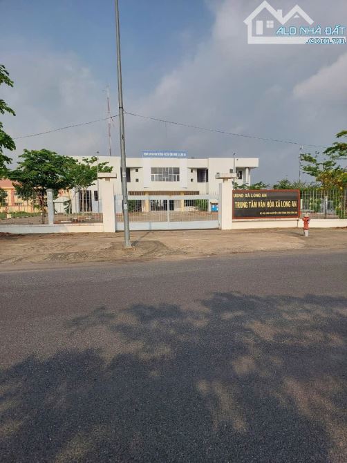 Chủ ngộp cần bán 250m2 trong TĐC Thái Lạc giá 3tỷ350, đường Bưng Môn, cách sân bay 3km - 3