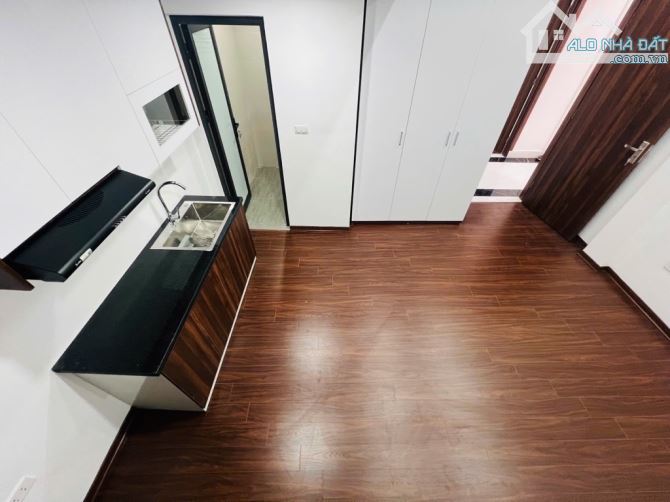 Rẻ nhất Lê Thanh Nghị, Căn hộ dòng tiền 700tr/năm- Thang Máy , Ngõ Thông, Vài bước chân ra - 3