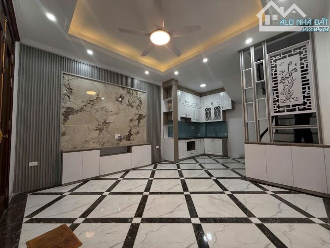 Cần bán nhà xây mới 5 tầng ngõ 250 Tân Mai, ngay ngã tư Tân Mai- Kim Đồng ngõ thông ô tô n - 3