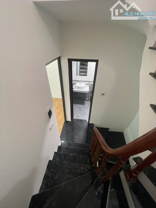 Bán nhà ngõ 141 Giáp Nhị, Hoàng Mai, 30m2x5T, giá nhô 6 tỷ, xây mới 100% - 3