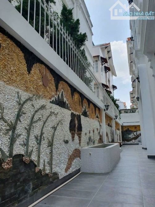 BÁN BIỆT THỰ KHU HIMLAM QUẬN 7,10M x 20M,KHU DÂN TRÍ CAO,AN NINH,BẢO VỆ 24/24 - 3
