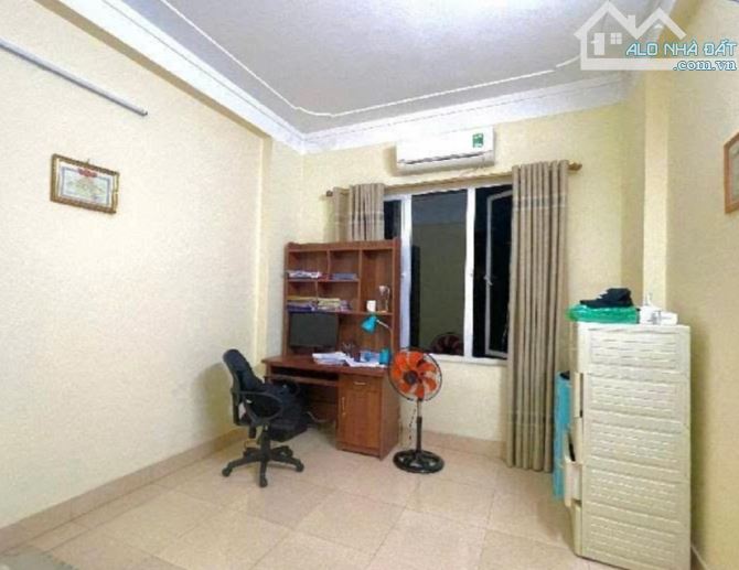 + NHÀ ĐẸP Ỷ LA DƯƠNG NỘI _ 46M2 ×5 TẦNG _DÂN XÂY  + VỊ TRÍ   ngõ nông , thông _ gần chợ dâ - 3