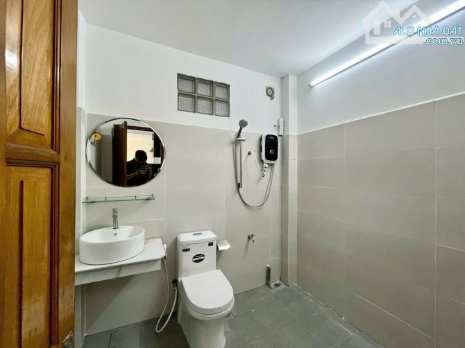 Siêu phẩm 12 phòng CHDV P7 Bình Thạnh-giáp Phan Đăng Lưu-Hoàng Hoa Thám - CN 95m2- 11,6 tỷ - 3