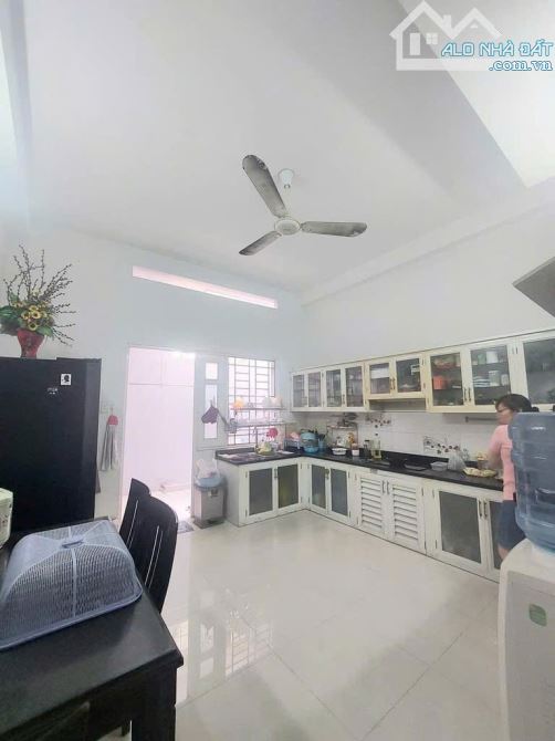 Bán nhà 3 tầng Nguyễn Thái Sơn –TBGI - P.5 Gò Vấp – Gần sân bay, sát trường Văn Lang - 3
