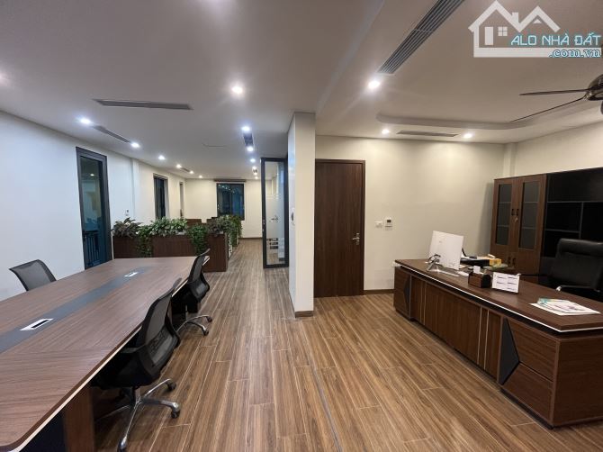 Siêu phẩm 6 tầng thang máy,lô góc 3 mặt đường,MT 20m,gần hồ Linh Đàm,KD đỉnh cao, 52.5 tỷ - 3