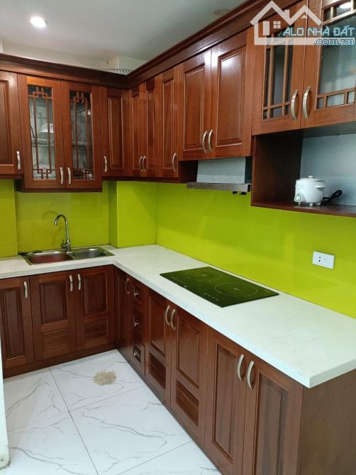 Chính chủ cần bán nhà phố Xã Đàn, 20m ra phố, ở thoáng, ngõ rộng DT 30m2 4T MT 6m giá 5ty8 - 4
