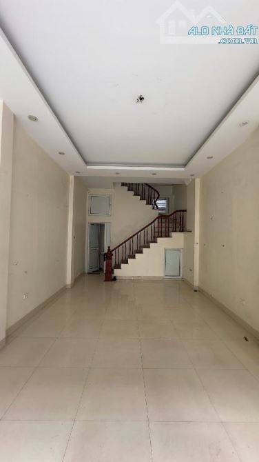 BÁN NHÀ MẶT PHỐ, KINH DOANH, VỈA HÈ OTO TRÁNH GIÁ 11TỶ HƠN - 4