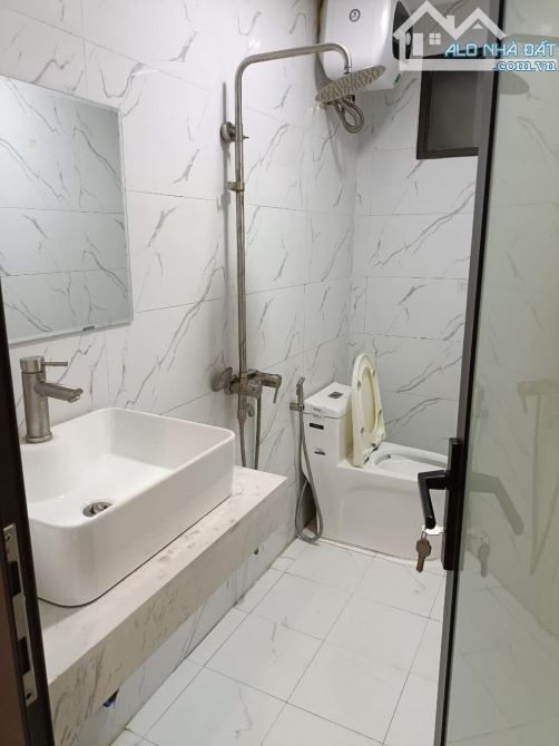 Chính chủ cần bán nhà phố Xã Đàn, 20m ra phố, ở thoáng, ngõ rộng DT 30m2 4T MT 6m giá 5ty8 - 5