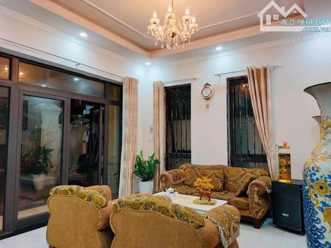 Bán biệt thự Phước Hải giảm mạnh 1 tỉ chỉ còn 16,5 tỉ - 5
