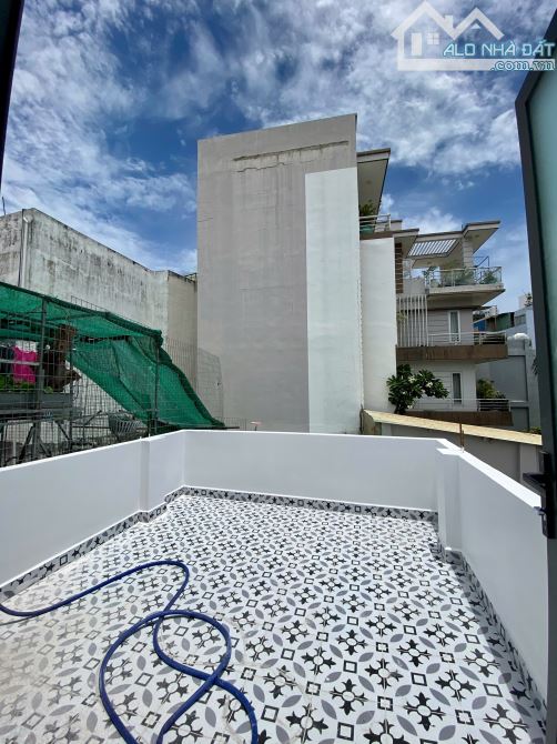 PHÚ NHUẬN - HẺM XE HƠI PHAN ĐĂNG LƯU - 50M23 TẦNG BTCT - SỔ ĐẸP NỞ HẬU - 5 TY - 5