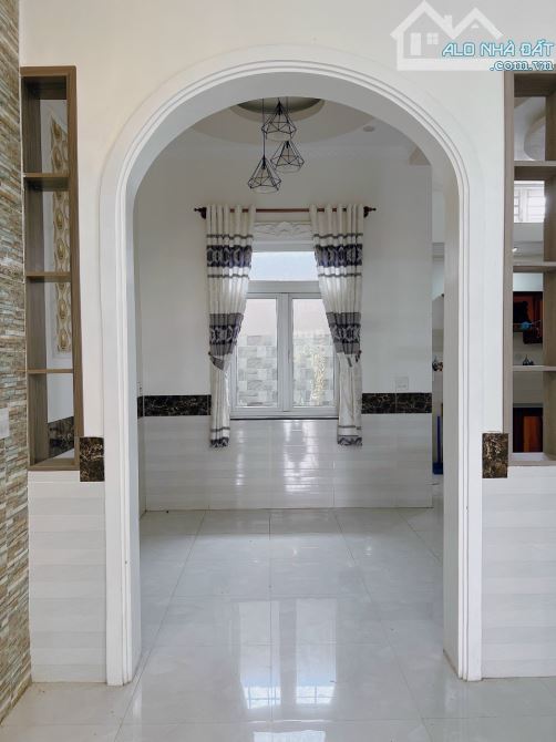 Giá tốt khách ơi Nhà trệt 2 lầu khu Nam Long hướng Đông Nam kế bên đường 47m Lê Trọng Tấn - 5
