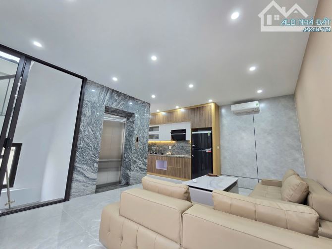 NGUYỄN VĂN CỪ-NGỌC LÂM 40M 6T GIÁ 9.15ty THANG MÁY FULL NỘI THẤT XÂY ĐỘC LẬP 3 NGỦ RẺ - 5