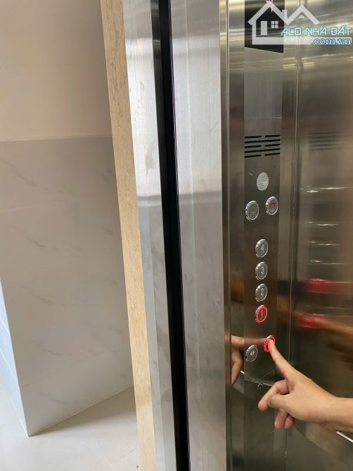 Bán tòa CHDV 33 Phòng - HĐT 120tr/th, ngang 14,5m CN 173m2 - Lê Quang Định, P11- Giá 22,tỷ - 5