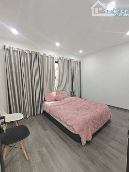 VŨ TRỌNG PHỤNG - THANH XUÂN- MT 4,3M- 10M THẲNG TẮP RA MẶT PHỐ - HAI THOÁNG - NHỈNH 7 TỶ - 6