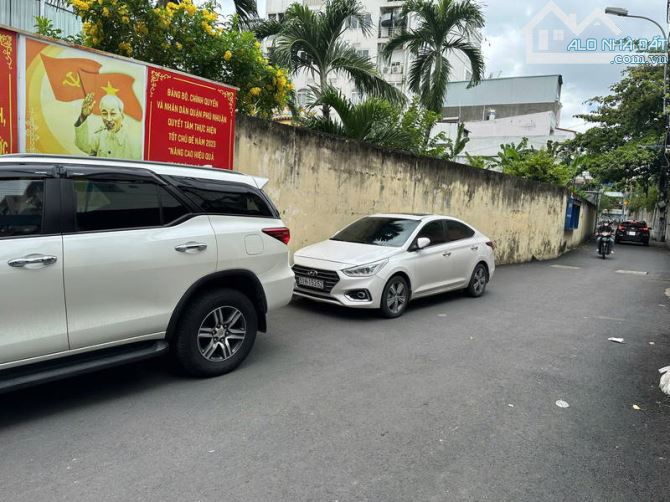 (PHÚNHUẬN) HXH GẦN NGUYỄN VĂN TRỖI  - KHU VIP VĂN PHÒNG - 4 TẦNG. 10.8TỶ. TL. - 7