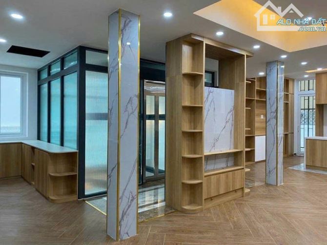 BÁN BIỆT THỰ KHU HIMLAM QUẬN 7,10M x 20M,KHU DÂN TRÍ CAO,AN NINH,BẢO VỆ 24/24 - 7