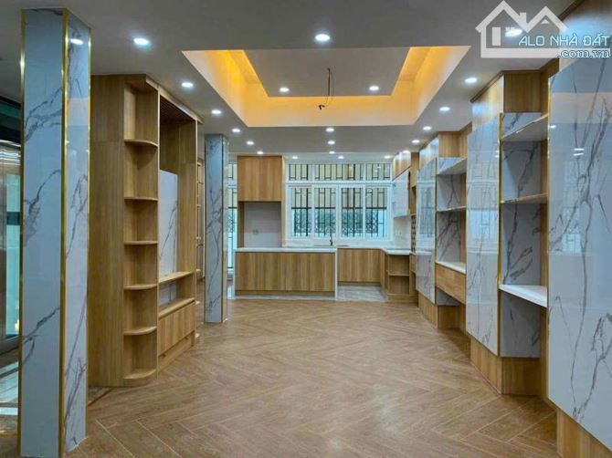 BÁN BIỆT THỰ KHU HIMLAM QUẬN 7,10M x 20M,KHU DÂN TRÍ CAO,AN NINH,BẢO VỆ 24/24 - 8